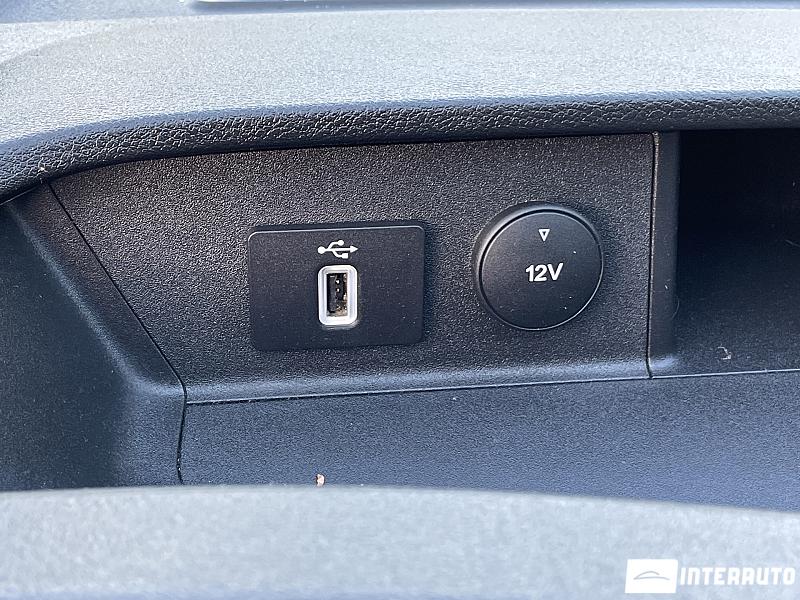 Ford Transit 21 automobil-interauto