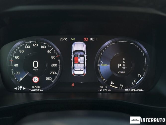 Volvo XC 40 45 interauto-car