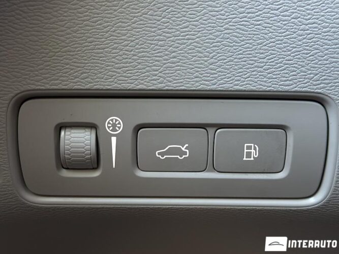 Volvo XC 40 42 interauto-car