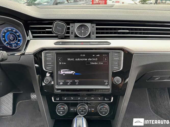 Volkswagen Passat GTE 45 interauto-car