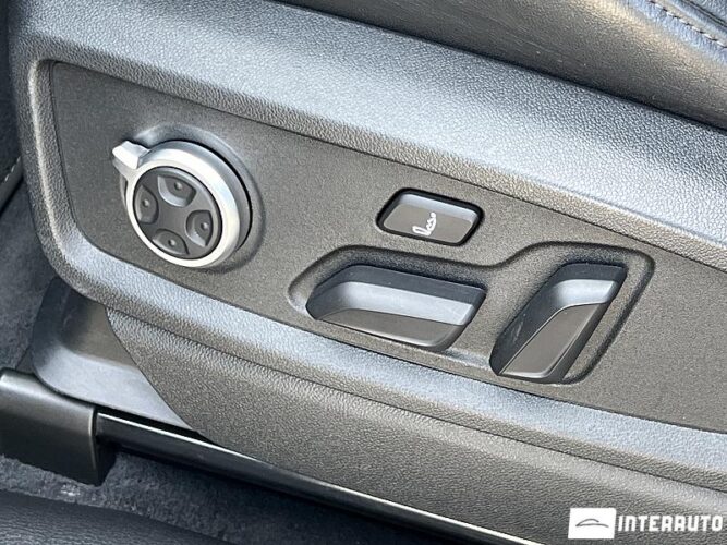 Audi Q5 57 interauto-car