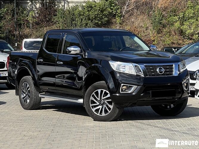 Nissan Navara 30 interauto-car