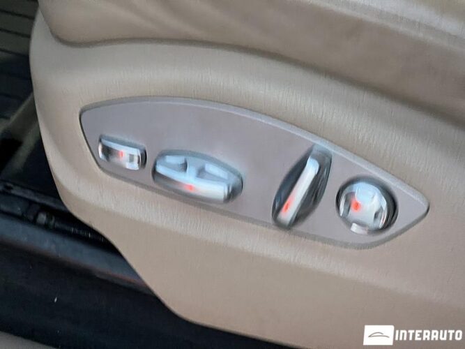 Porsche Macan 53 interauto-car