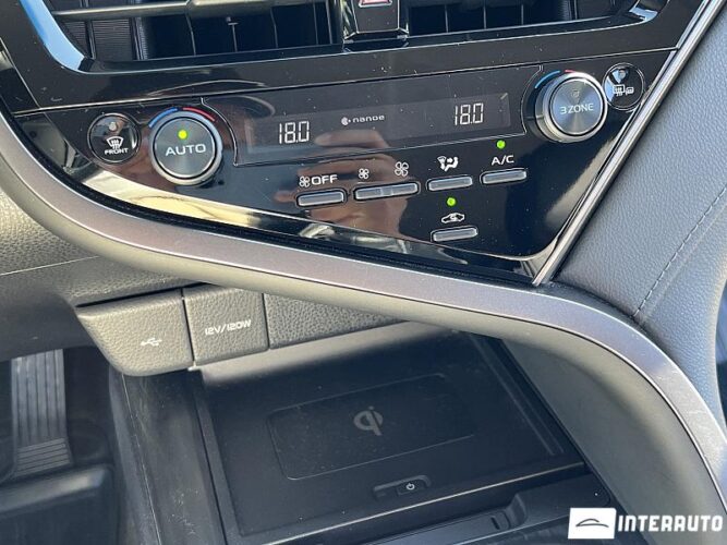 Toyota Camry 44 interauto-car