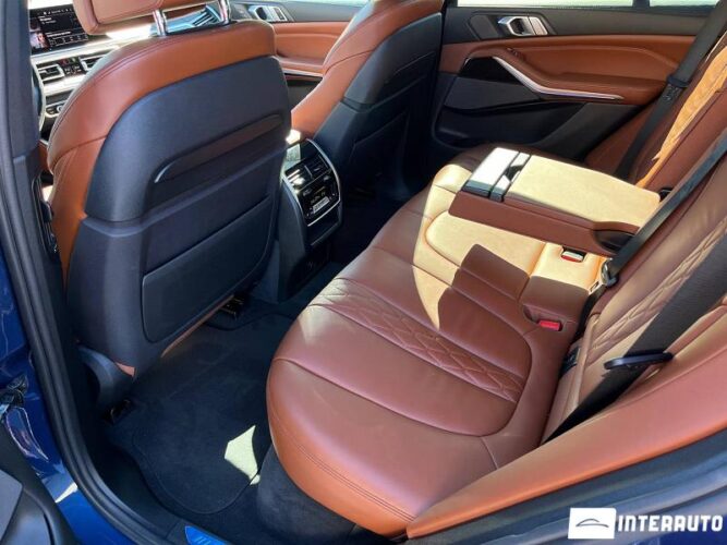 BMW X5 4.0i 42 interauto-car