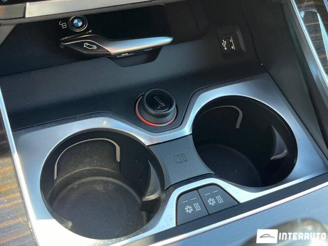 BMW X5 4.0i 39 interauto-car