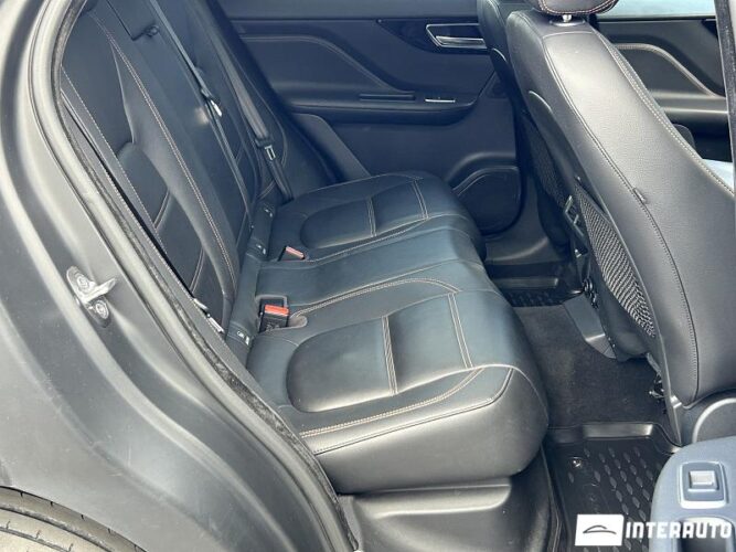Jaguar F-Pace 55 interauto-car