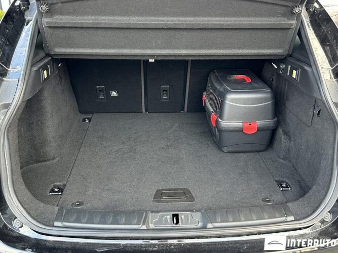 Jaguar F-Pace 58 interauto-car