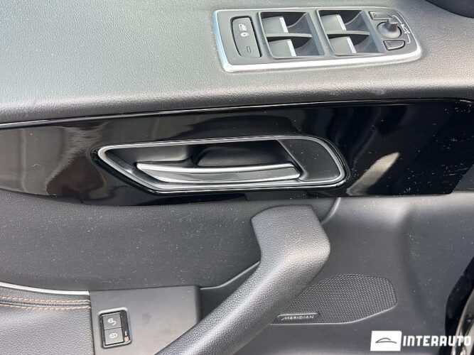 Jaguar F-Pace 43 interauto-car