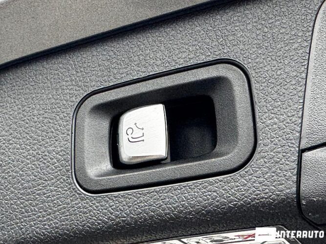 Mercedes C 220 51 interauto-car