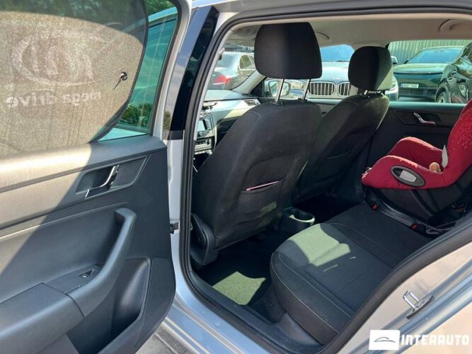 Skoda Rapid 39 interauto-car