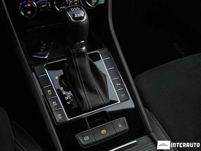 Skoda Superb 45 interauto-car