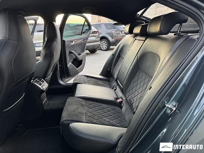 Skoda Superb 46 interauto-car