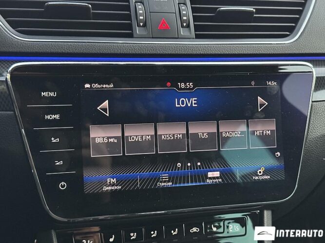 Skoda Superb 42 interauto-car