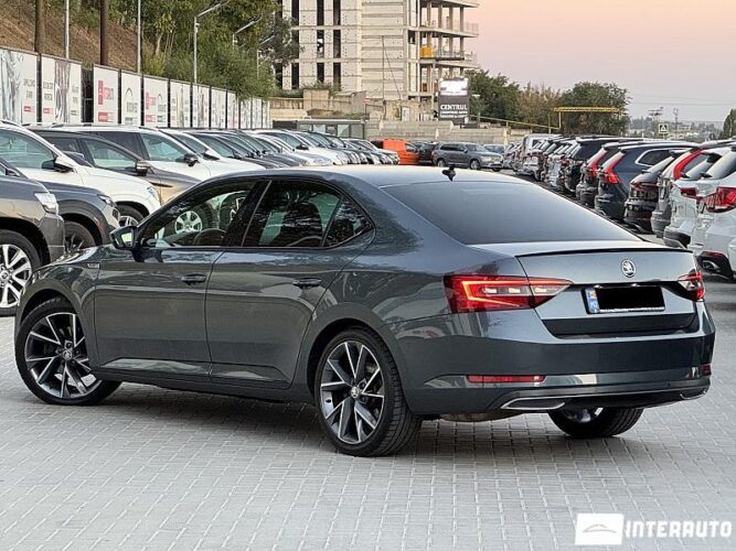 Skoda Superb 37 interauto-car