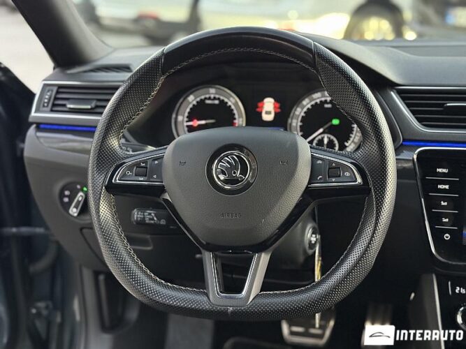 Skoda Superb 40 interauto-car