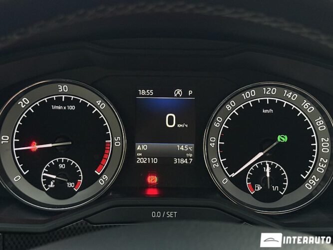 Skoda Superb 41 interauto-car