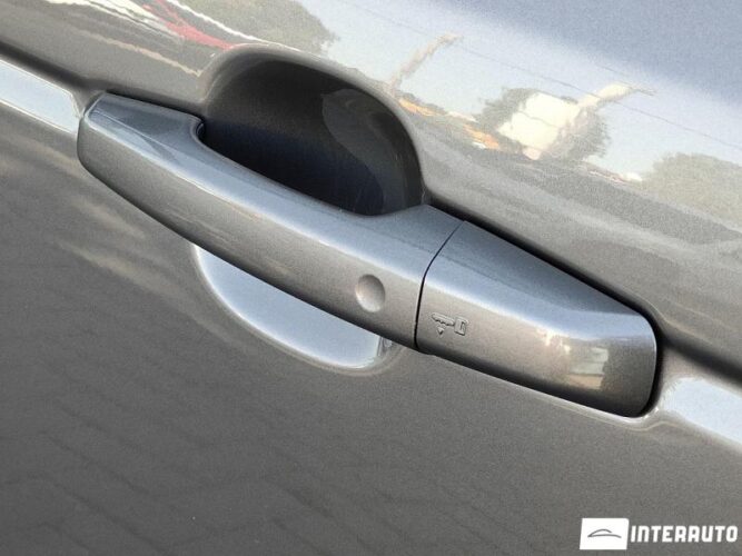 Land Rover Range Rover Sport 51 interauto-car