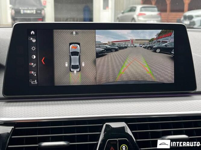 BMW 530e 42 interauto-car