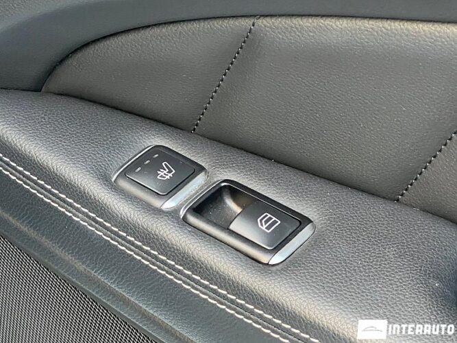 Mercedes CLS 250 4MATIC 43 interauto-car