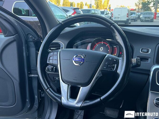Volvo V 60 36 interauto-car