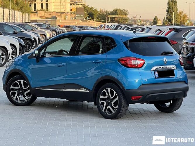 Renault Captur 33 interauto-car