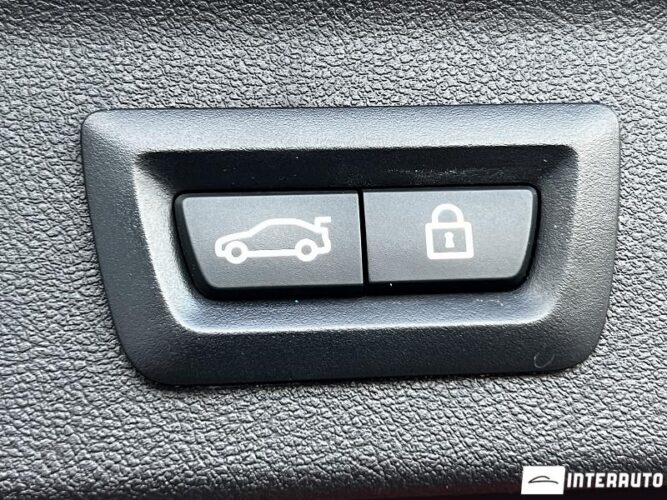 BMW X3M Competition 50 interauto-car