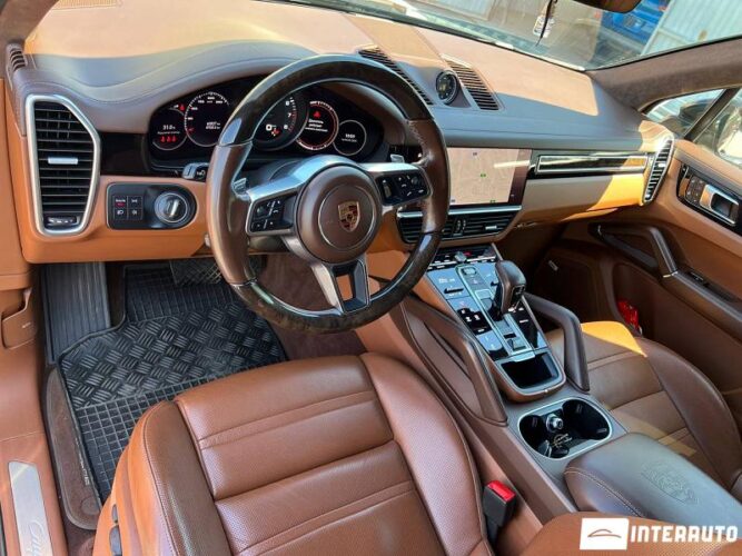 Porsche Cayenne 45 interauto-car