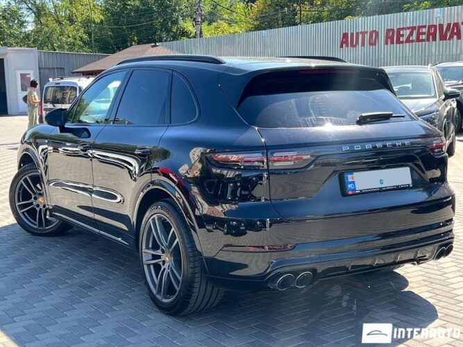 Porsche Cayenne 37 interauto-car