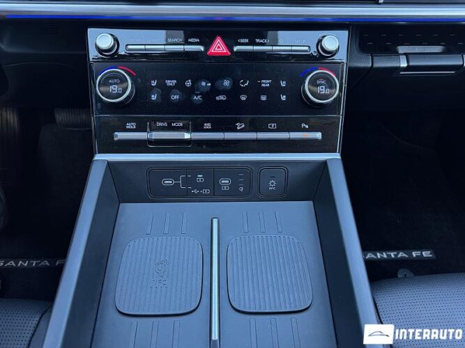 Hyundai Santa Fe 42 interauto-car