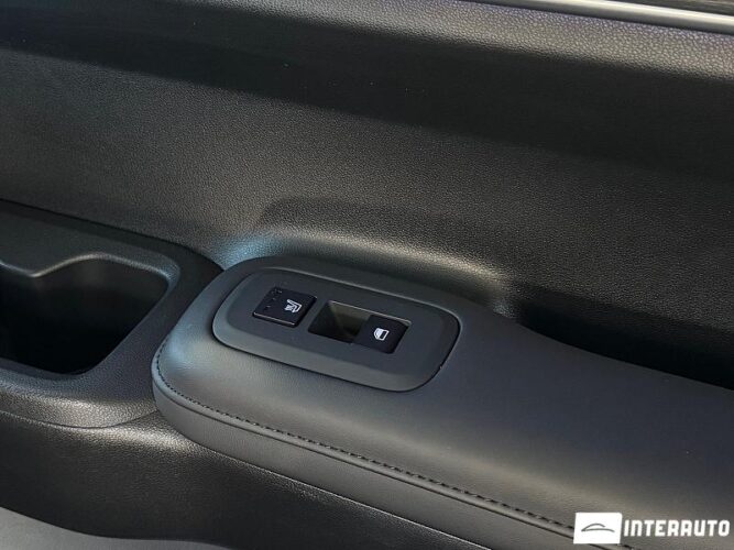 Hyundai Santa Fe 43 interauto-car