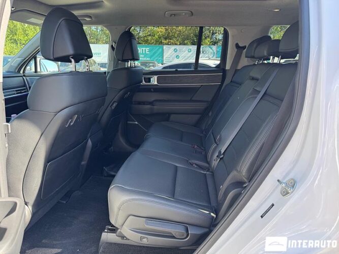 Hyundai Santa Fe 48 interauto-car