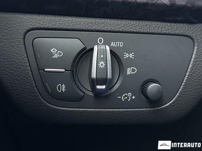 Audi Q5 40 interauto-car