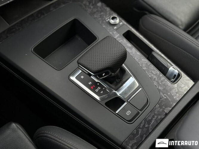 Audi Q5 46 interauto-car