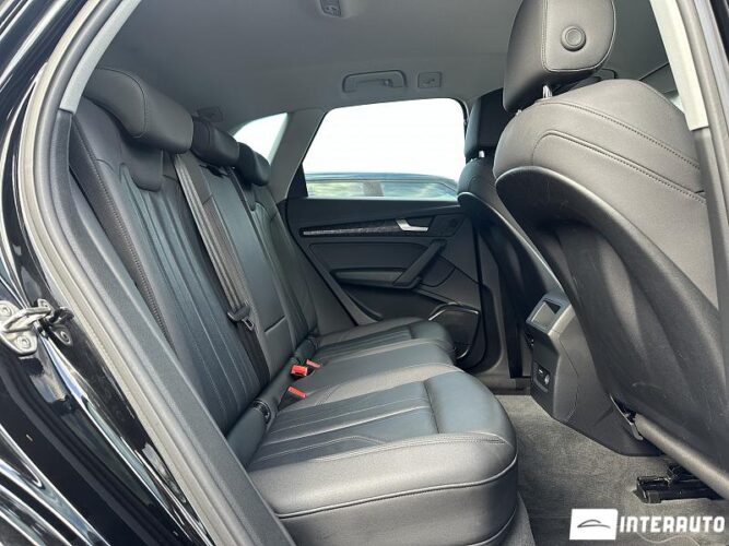 Audi Q5 49 interauto-car