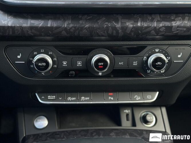 Audi Q5 45 interauto-car