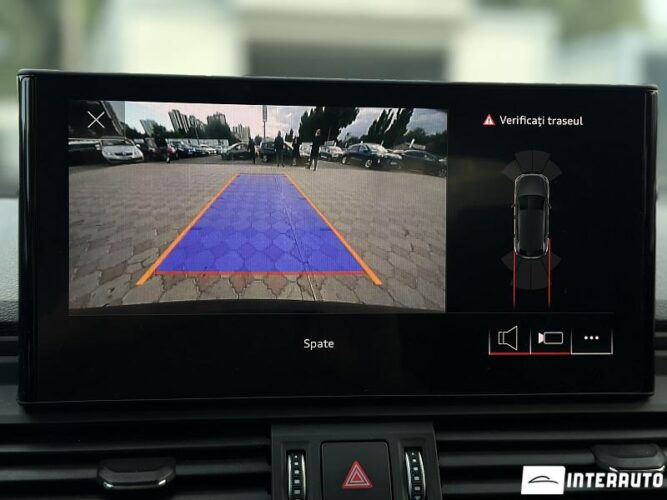 Audi Q5 44 interauto-car