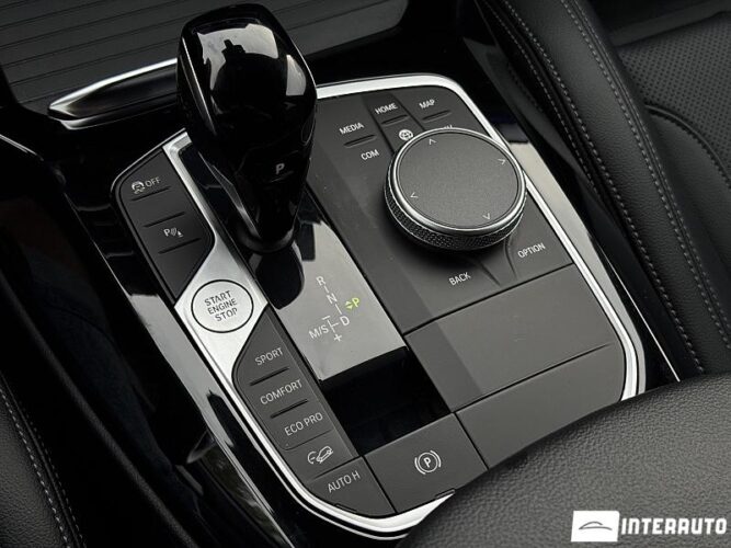 BMW X3 2.0D 45 interauto-car