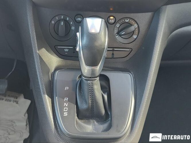 Ford Tourneo Connect 43 interauto-car
