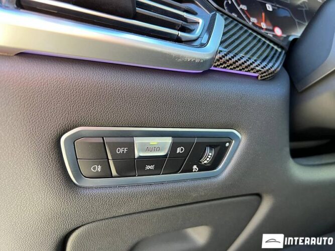 BMW X5 5.0i 50 interauto-car