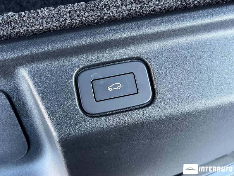 Land Rover Range Rover Vogue 37 automobil-interauto