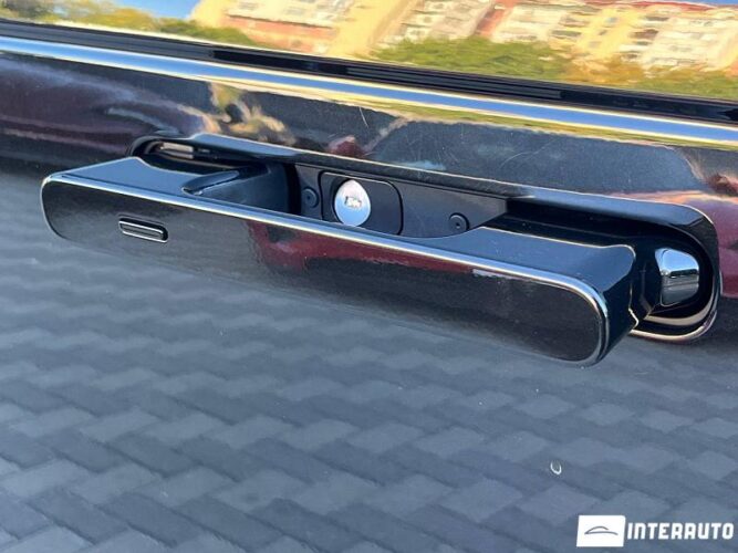 Land Rover Range Rover Vogue 42 interauto-car