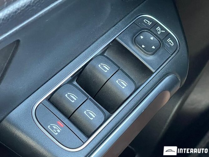 Mercedes GLB 250 41 interauto-car