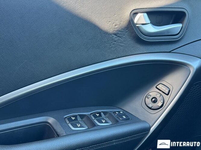 Hyundai Santa Fe 44 interauto-car