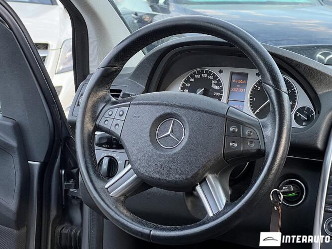 Mercedes B 180 37 interauto-car