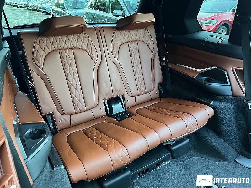 BMW X7 4.0i 32 automobil-interauto