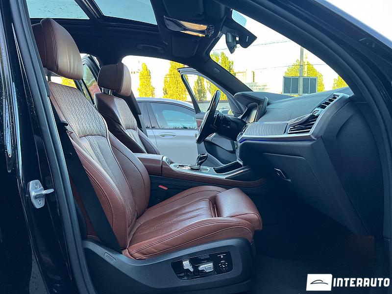 BMW X7 4.0i 27 automobil-interauto