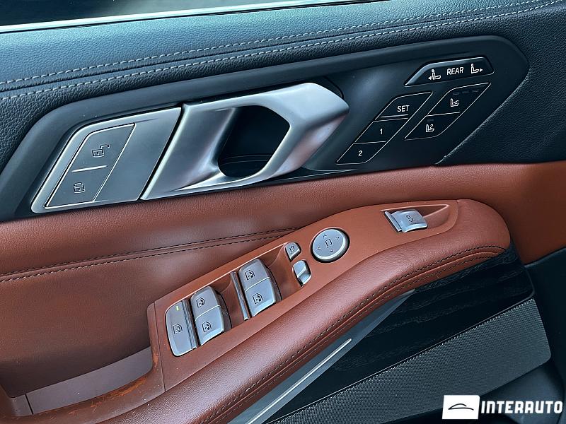 BMW X7 4.0i 16 automobil-interauto