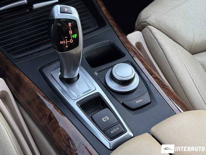 BMW X5 3.0i 44 interauto-car