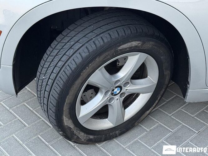 BMW X5 3.0i 50 interauto-car